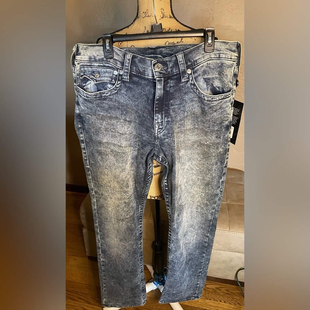 True Religion Ricky relaxed straight Men's Distressed Blue Jeans 36x32 NWT
